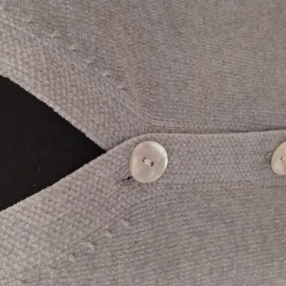 NWT Wynne Lounge gray velour button down cardigan Sz PL - Picture 4 of 12